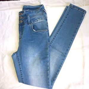 Ibiza Better Booty/High Waist Jeans